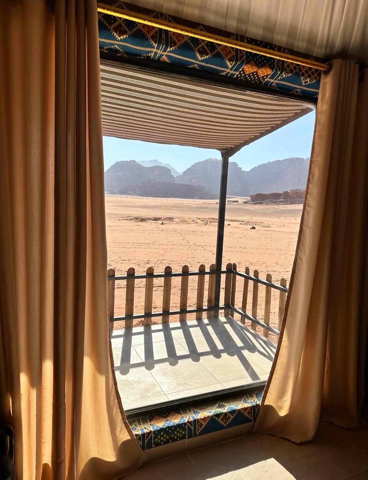 Cort de lux Wadi Magic Camp